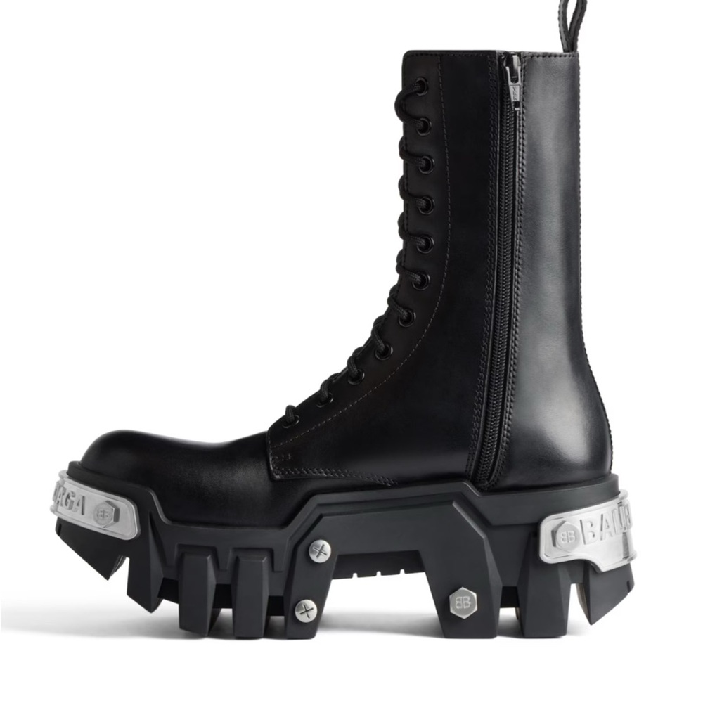 BALENCIAGA BULLDOZER LACE-UP BOOT IN BLACK - Picture 2 of 13